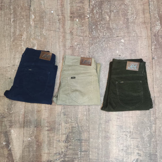 Pantalones lee