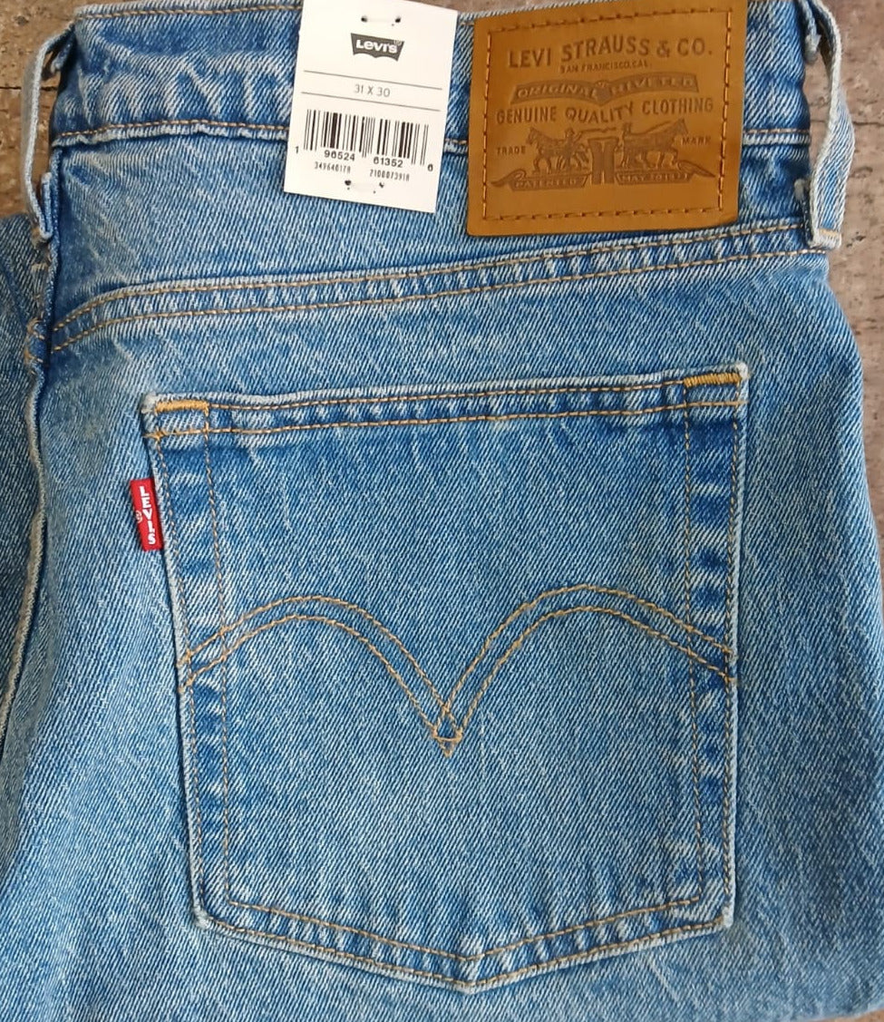 Ref. 352 - Levi's mujer wedgie straigh
