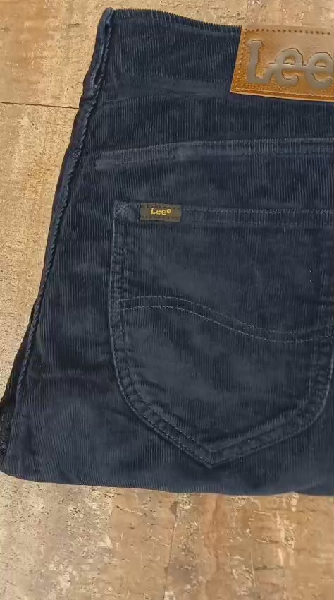 Video pantalon LEE
