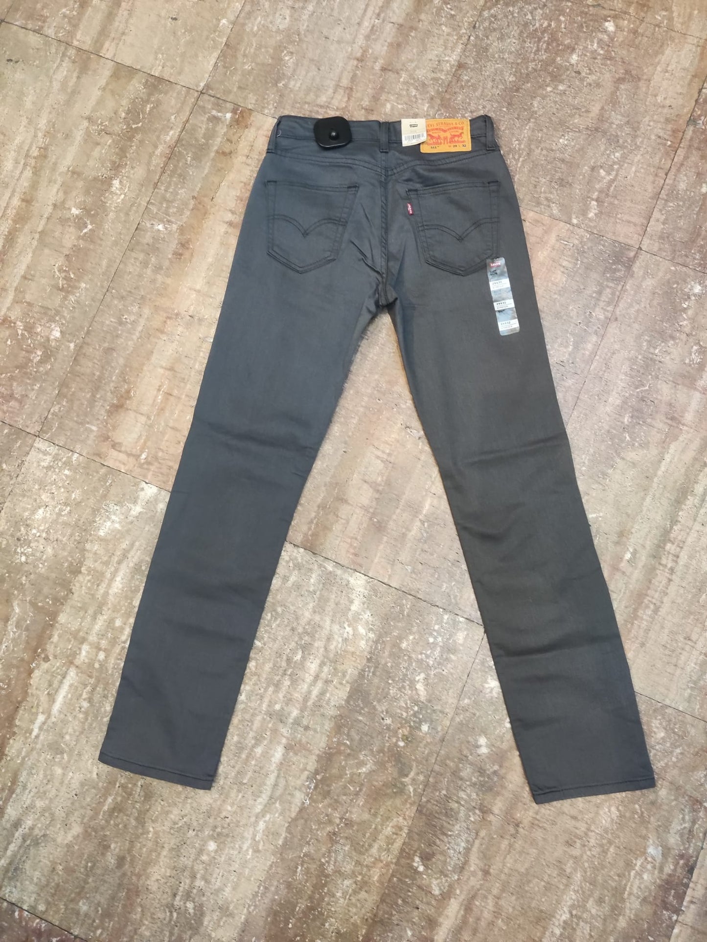 levis 511 classic gris atrás